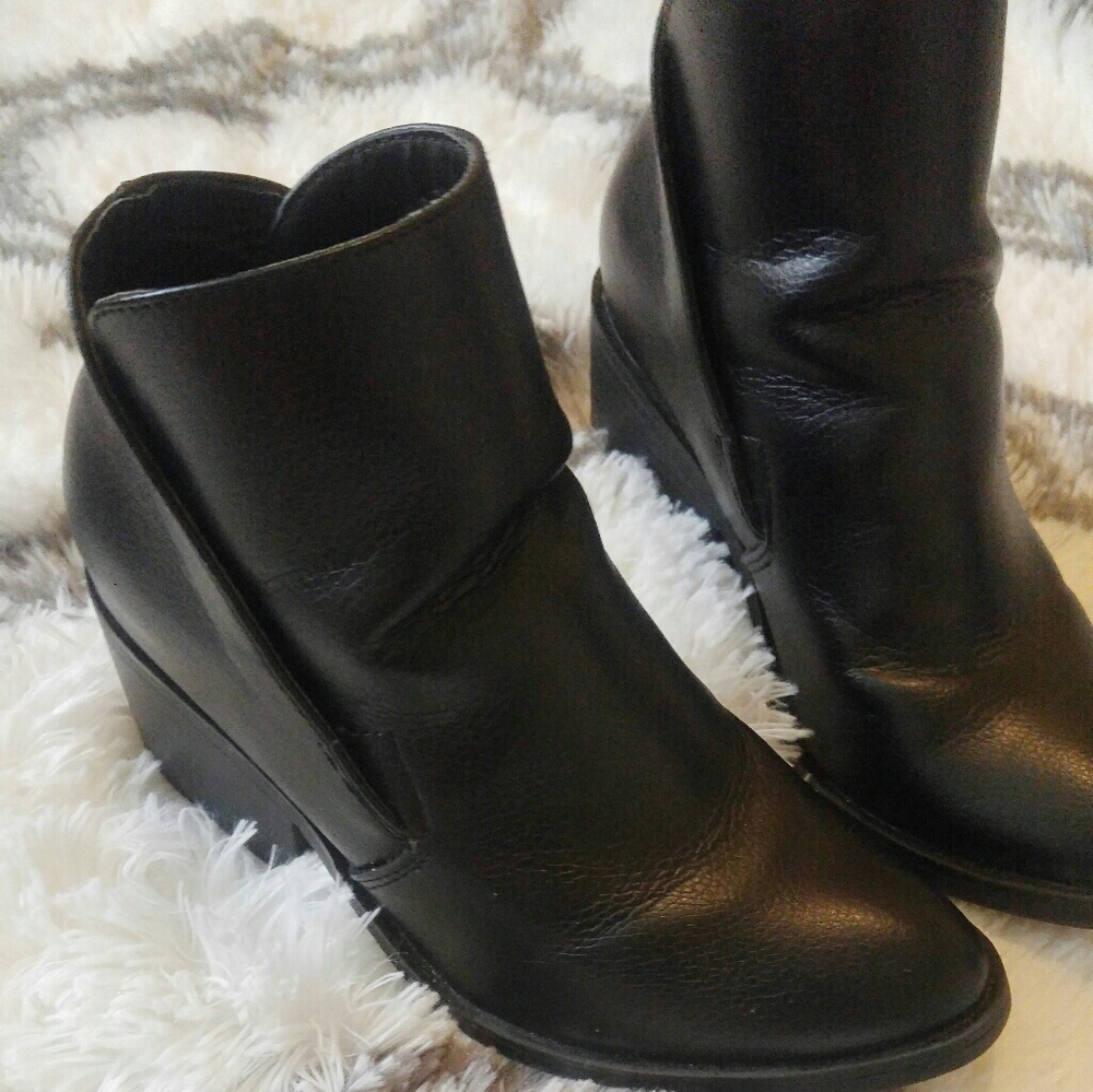 Black ankle booties